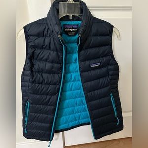 Patagonia puffer vest - Small - Navy w/ turquoise lining